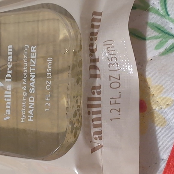 Vanilla Dream Hand Sanitizer New - Picture 3 of 4